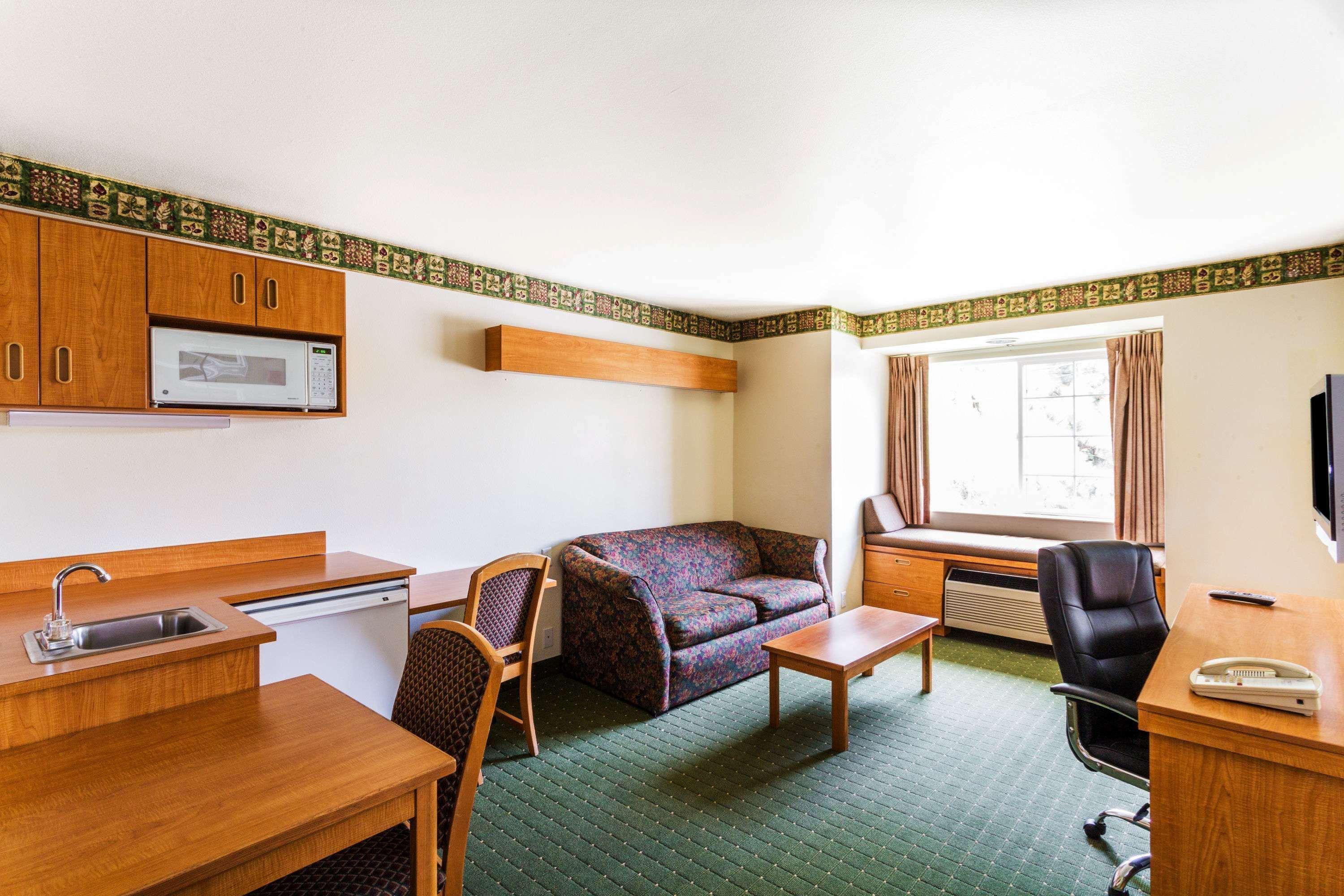 Super 8 By Wyndham Pride Midvale/Midvalley/Salt Lake City Екстер'єр фото