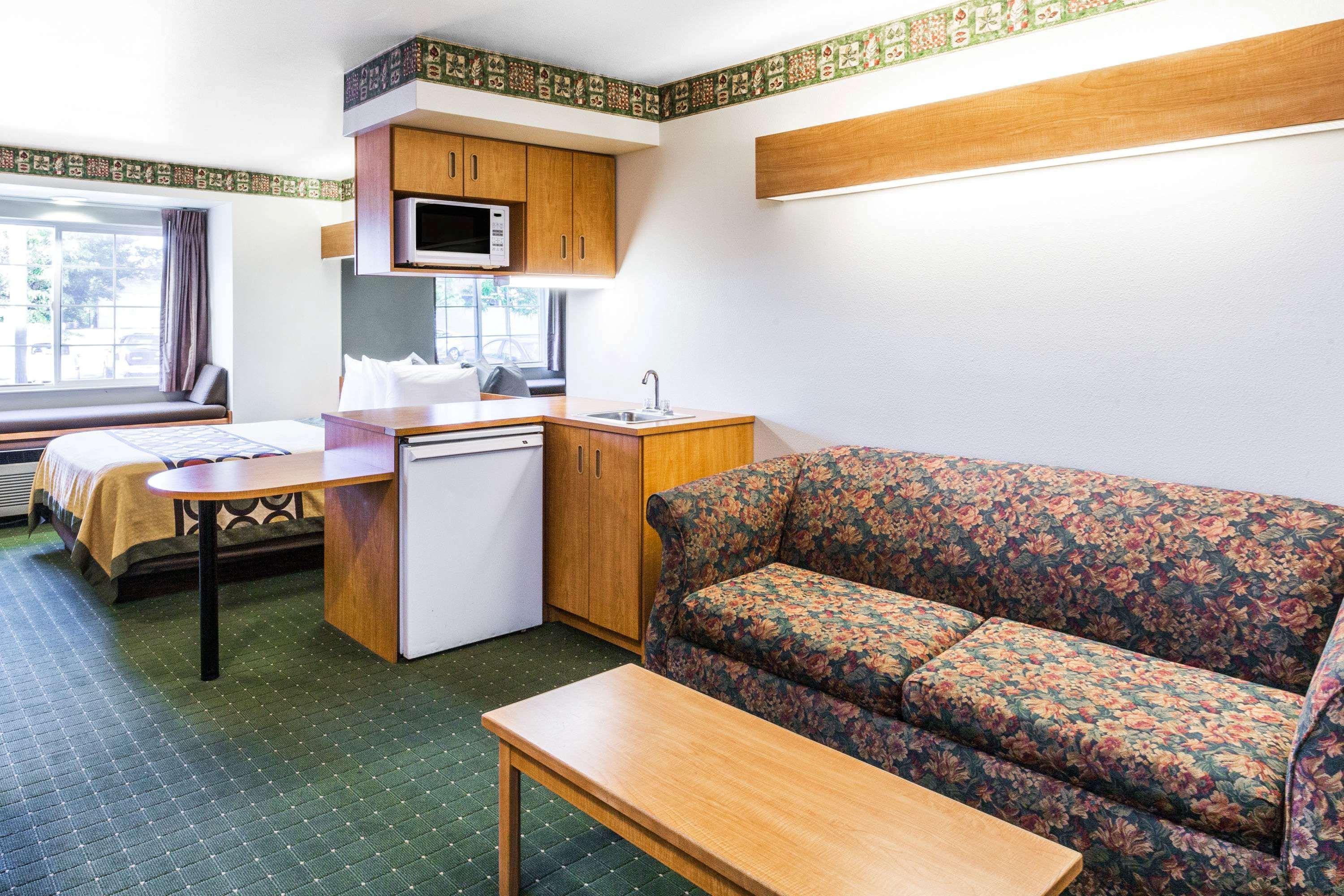Super 8 By Wyndham Pride Midvale/Midvalley/Salt Lake City Екстер'єр фото