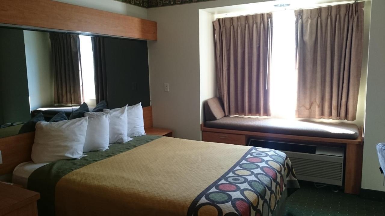 Super 8 By Wyndham Pride Midvale/Midvalley/Salt Lake City Номер фото